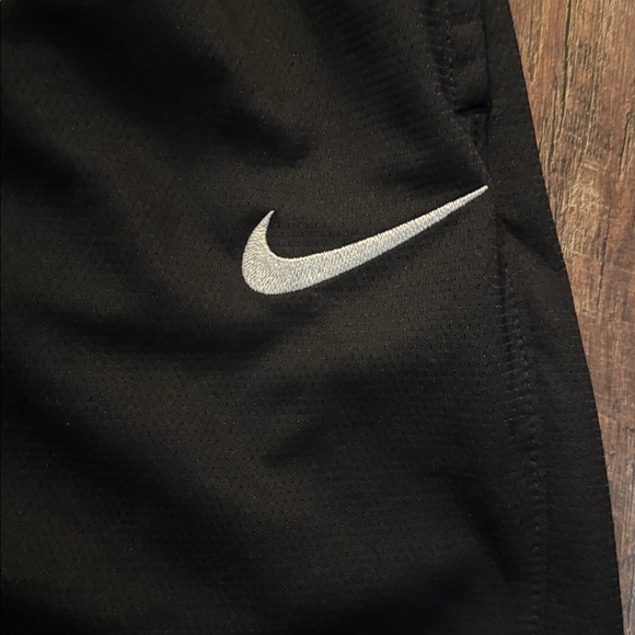 Nike Basketball Short - Picture 2 of 5